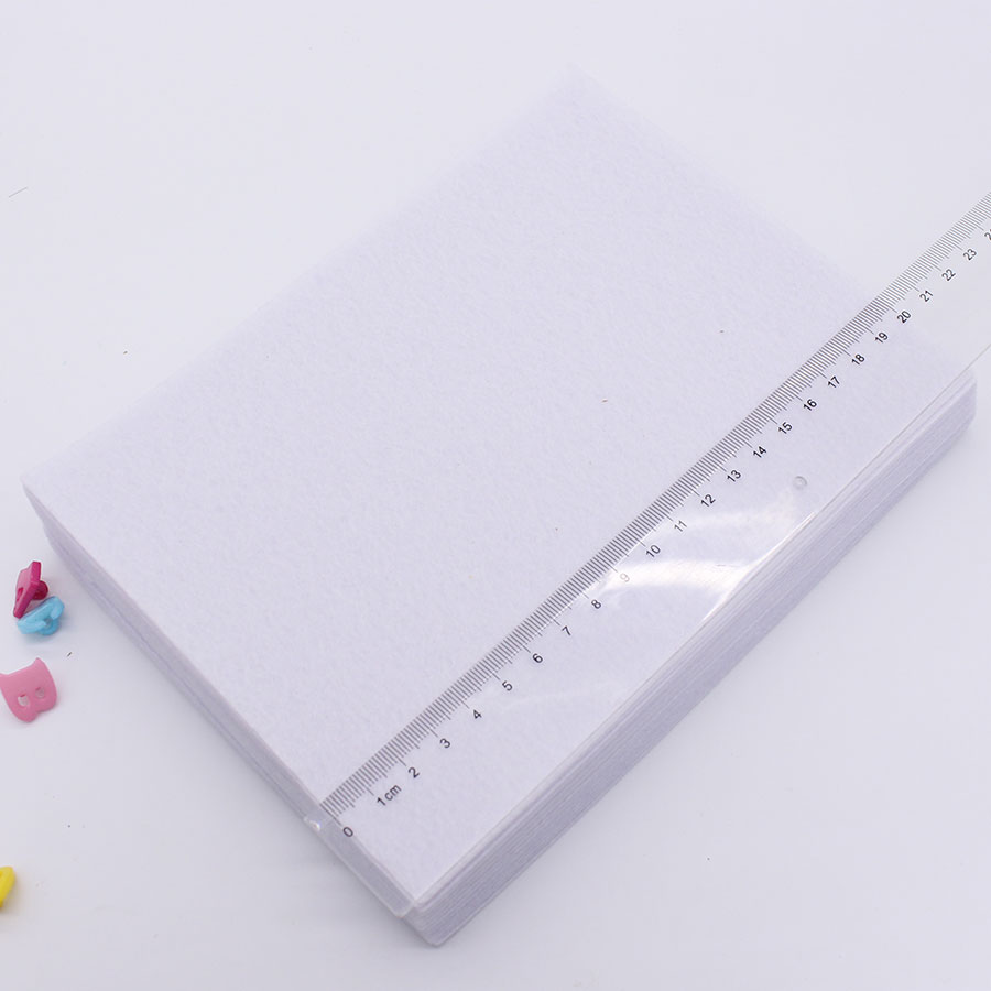 White 1mm Felt Fabric for Doll - Is Sewing A Textile Craft recension och pris